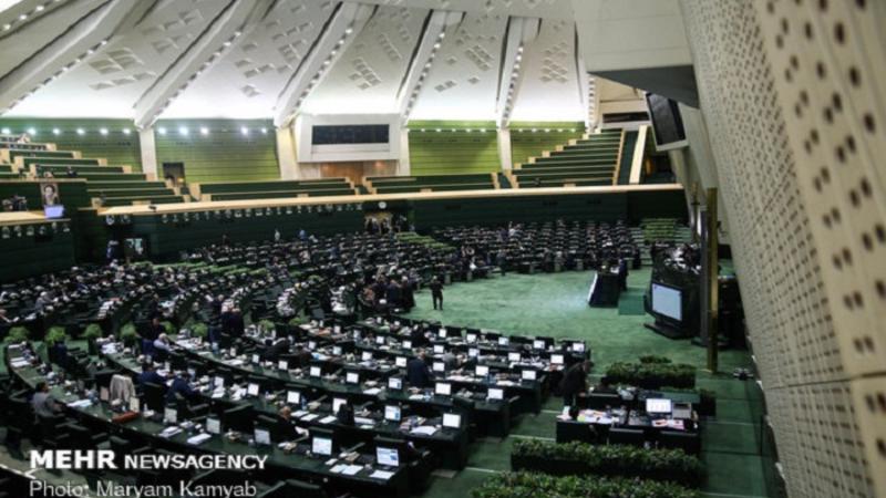 İran parlamentində qalmaqal: