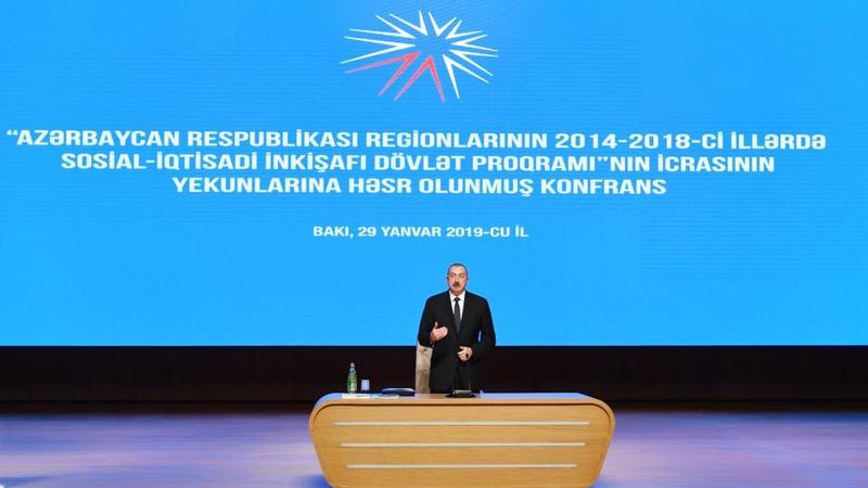 Prezident regionların inkişafına həsr olunan konfransda - FOTO
