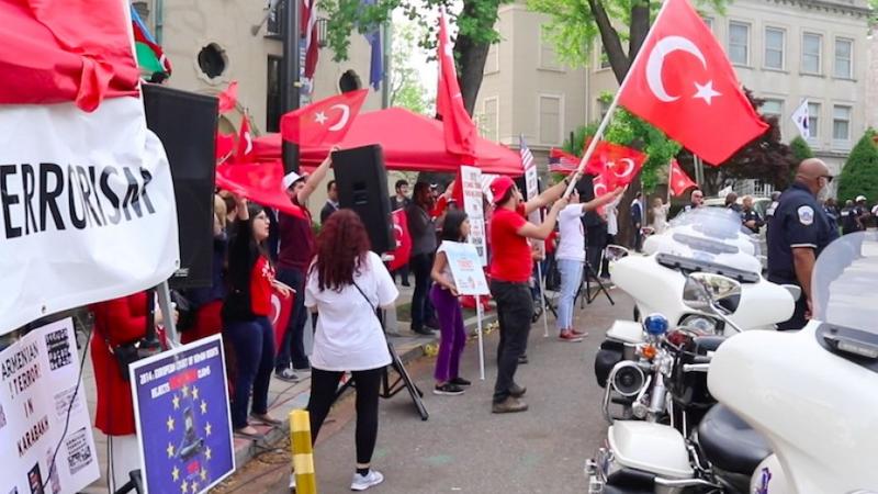 Vaşinqtonda türk və Azərbaycan icmalarının etiraz nümayişi keçirildi - FOTO