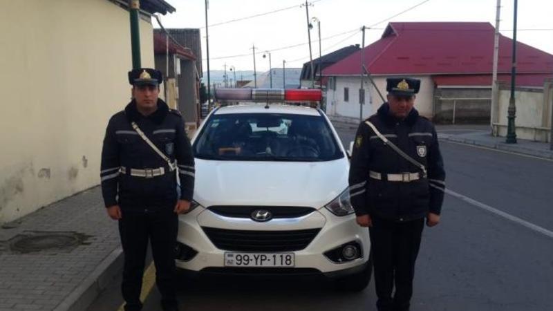 Kredit götürdüyü pulu itirdi, yol polisi tapıb qaytardı - AZƏRBAYCANDA (FOTO)