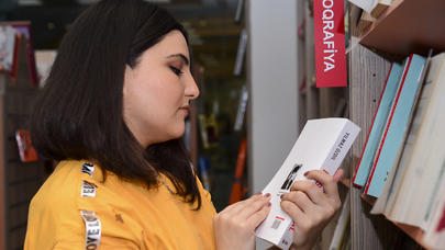 Metroda heç kəsin görmək istəmədiyi sirli varlıq