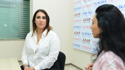 Kral ailəsini geyindirən məşhur azərbaycanlı xanım SİRLƏRİ AÇDI - MÜSAHİBƏ/VİDEO