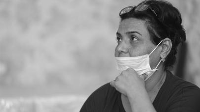 Həkimlərin 6 ay ömür qoyduğu qadının ÜRƏKDAĞLAYAN HƏYATI: Uşaqlara deyirmiş ki... - REPORTAJ