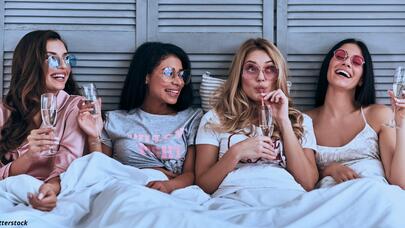 40 yaşlı xanımların gənc qızlara QİYMƏTLİ TÖVSİYƏLƏRİ - VİDEO