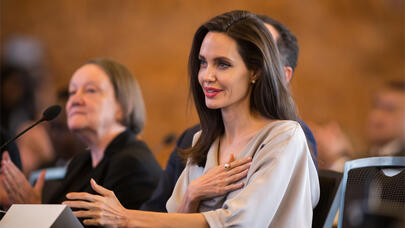 Bu da Ancelina Colinin qızı - FOTO