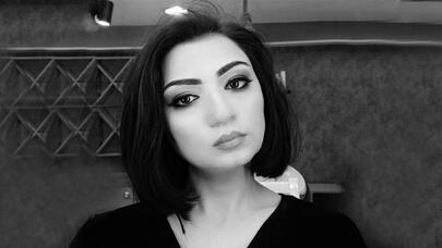 30 yaşlı Çinarın yanındakı körpə fidan