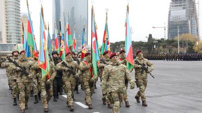 Zəfər paradı FOTOLARDA