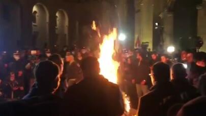 Ermənistanda Azərbaycan-Türkiyə XOFU: İrəvanı etiraz dalğası bürüdü