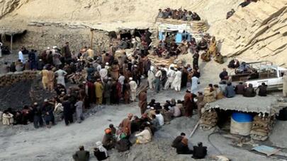 Pakistanda DƏHŞƏTLİ HÜCUM: Çox sayda ölən var