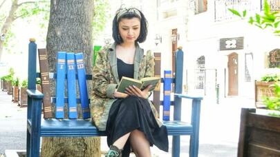 Su kiçiyindir, biz gözləyirik