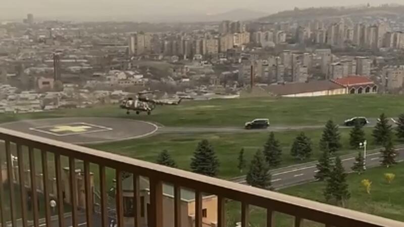Ermənistanda ARA QARIŞDI: Yollar bağlandı, baş qərargah rəisi HELİKOPTERLƏ QAÇDI
