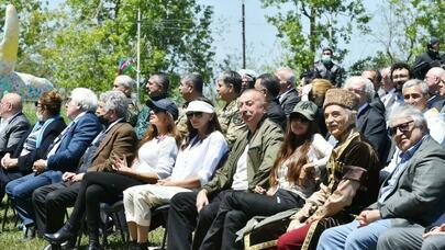 Cıdır düzünün üzərindəki möcüzəvi uçuş...