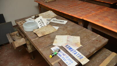 Divardakı “qan izi”, müəmmalı seyf və... - Bakıdakı gizli məkandan ŞOK GÖRÜNTÜLƏR (REPORTAJ)