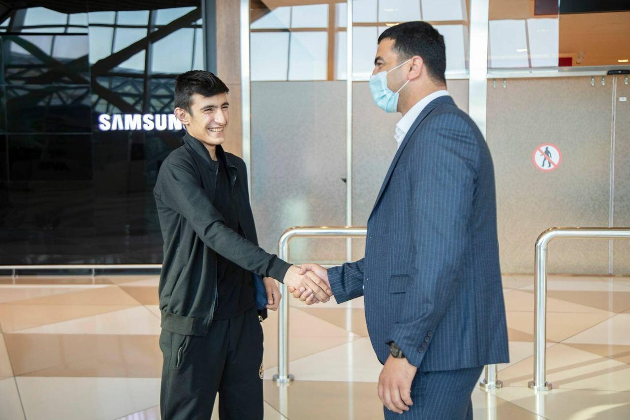 Türkiyəyə göndərilən daha 4 qazimiz sağalaraq geri döndü - FOTO 7 yashat fondu 280621 5