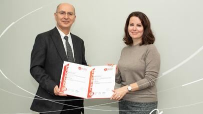 "Azercell" “Antikorrupsiya idarəetmə sistemi” standartlarına uyğunluq sertifikatına layiq görüldü