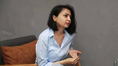 Bir kişi ağlayırsa, qəbrini doldurur...