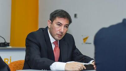 İrəvanda xaos: Paşinyan devrilir? - “Cümə söhbəti”