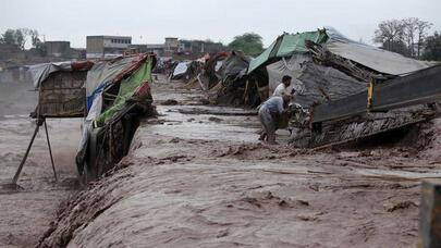 Pakistanda təbii fəlakət zamanı ölənlərin sayı 77-yə çatdı