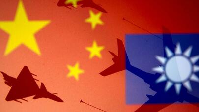 Çin ordusu Tayvan yaxınlığındakı hədəflərə zərbələr endirdi