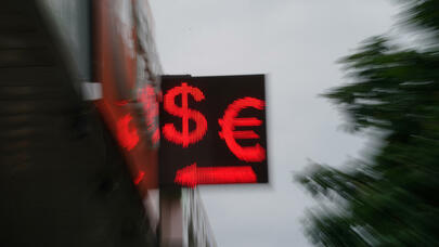 Son 20 ildə İLK: avro dollar qarşısında UCUZLAŞDI