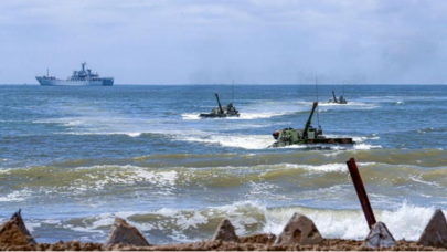 Tayvan əsgərləri Çinin PUA-sına DAŞ ATDI