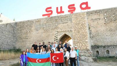 "Şuşa mədəniyyətin8in incilər": Mamayı məscidi