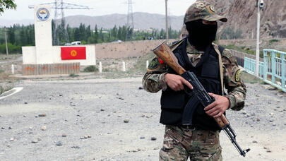 Tacikistan hərbçiləri sərhəddə atəşkəsi yenidən pozdu