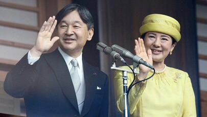 Yaponiya İmperatoru ilk dəfə xaricə səfər etdi