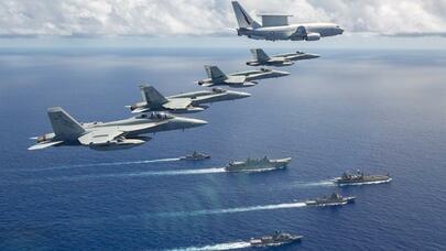 Çin qırıcıları və gəmiləri Tayvana yaxınlaşdı