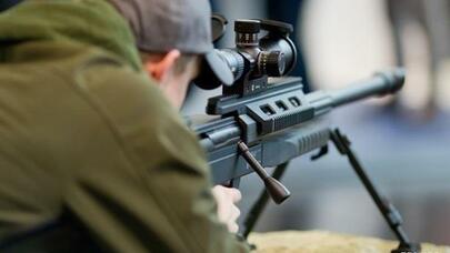 Ukraynalı snayper 2710 metrdən rus əsgəri belə vurdu - VİDEO