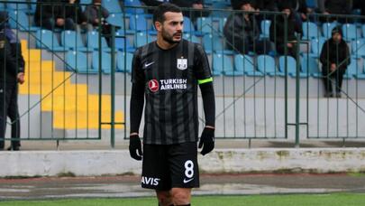 Azarkeşləri sevindirməliyik - Emin Mahmudov