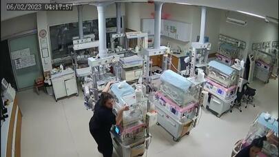 Türkiyə bu tibb bacılarından danışır: Zəlzələdə körpələri belə xilas etdilər - VİDEO