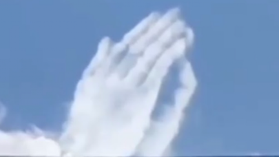 Zəlzələdən sonra buludlar “əllərini” yuxarı uzadaraq dua ediblər? - FAKTLAR