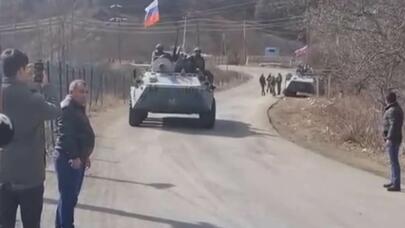 Sülhməramlıların zirehli texnikası Xankəndiyə gəldi - VİDEO