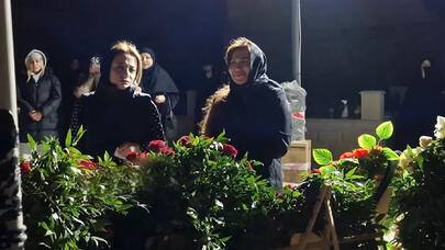 Rəqsanə Hacı Şahinin məzarı üstündə belə ağladı - VİDEO