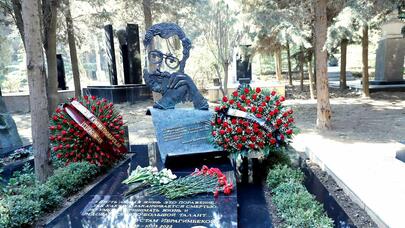 Rüstəm İbrahimbəyovun qəbirüstü abidəsinin açılışı - FOTOLAR