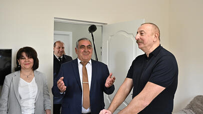 “İndi bizdən qorxurlar” - Prezidentlə kənd sakini arasında maraqlı dialoq - VİDEO