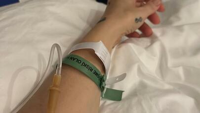 Məşhur müğənni xəstəxanaya yerləşdirildi - FOTO/VİDEO