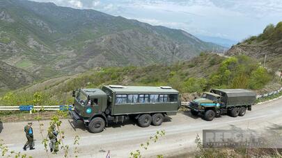 Sülhməramlılar erməniləri Xankəndidən Laçın istiqamətinə apardılar