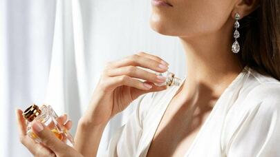 Qoxusu da, qiyməti də bihuş edir: Dünyanın ən bahalı ətirləri nədən hazırlanır?