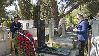 Siyavuş Aslanın oğlu dəfn edildi - FOTOLAR