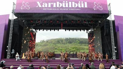Cıdır düzündə “Xarıbülbül” festivalının açılış konserti oldu - FOTO