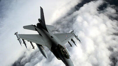 Havada şou göstərən "F-16" qəzaya uğradı - DƏHŞƏTLİ GÖRÜNTÜLƏR
