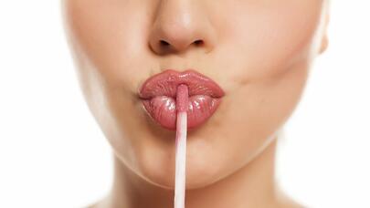 Dodaqlar təbiilik bu yay trend olacaq - FOTO