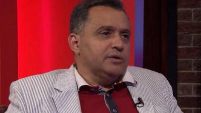 Çingiz Əhmədov: “Deyirdilər ki, atanız qadın paltarı geyinir”