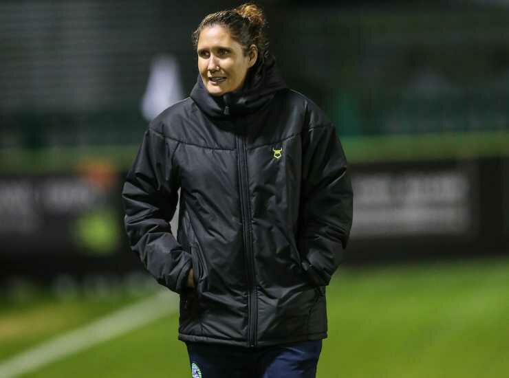 İngiltərə futbolunun tarixində ilk: Bu qadın...