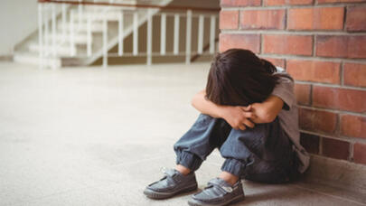 17 yaşlı yeniyetmə 4 yaşlı dayısı oğlunu... - Ağdaşda DƏHŞƏT