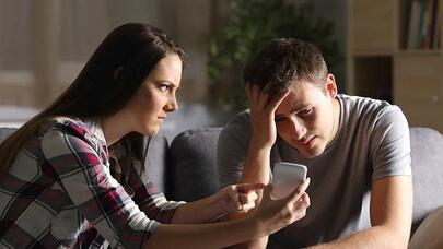 "TikTok"a baxıb, özünü oda atanlar: Şəxsi məqamları sosial mediada ictimailəşdirməyin FƏSADLARI