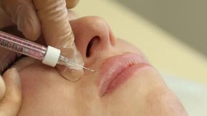 Bu, qanunsuz ticarətdir - Həkim marketlərdə tibbi məhsulların satılmasına ETİRAZ ETDİ