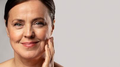 Yaşlı görünmək istəmirsinizsə, bunlardan çəkinin!